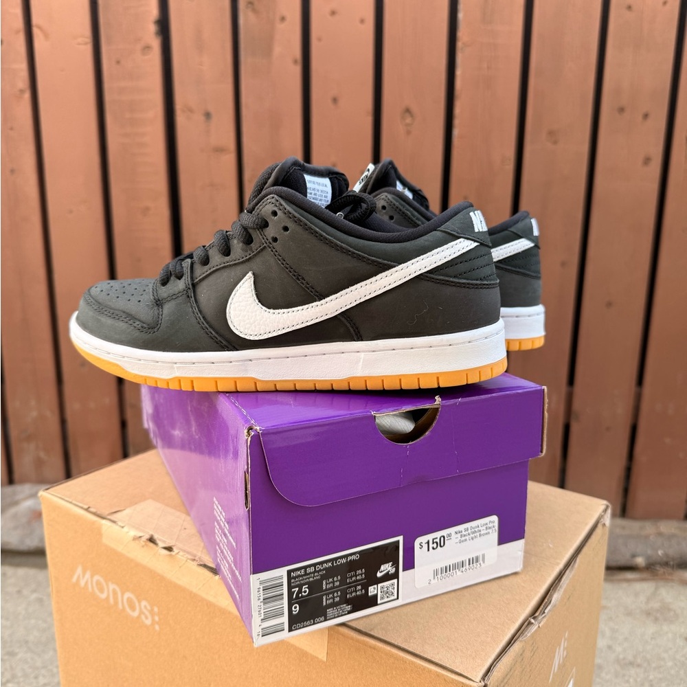 Nike SB Dunk Low-Pro Black and White